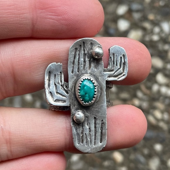 🌿 Rustic Cactus Ring 🌿 - Picture 1 of 4